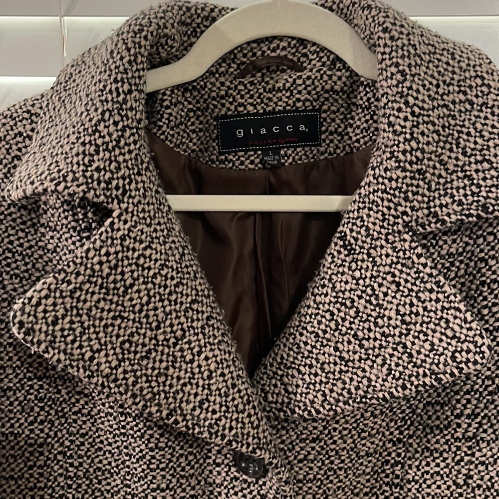 Giacca  coat! Brown and cream! Good condition! Warm! Size large!